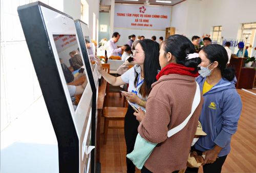 Đẩy mạnh số hóa và kết nối dữ liệu nhằm giảm tải cho bộ máy hành chính. Ảnh tư liệu