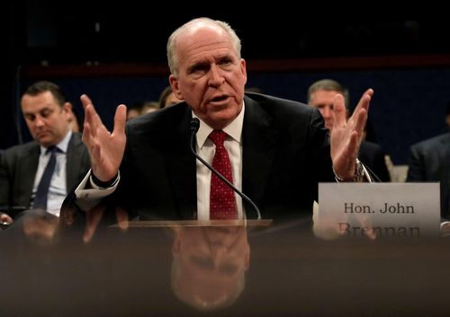 Cựu Giám đốc Cơ quan Tình báo Trung ương Mỹ John Brennan điều trần trước Ủy ban Tình báo Hạ viện Mỹ tại Washington về các đánh giá liên quan cuộc bầu cử Tổng thống Mỹ năm 2016. Ảnh: Reuters.