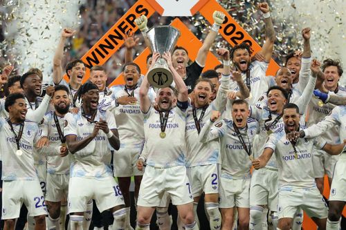 Aston Villa ăn mừng chức vô địch Europa League. (Nguồn: AP)