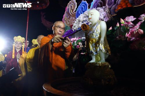 Trong khi đó, lễ Phật đản tại khu Tam giác Bãi Trước (Nhà Truyền thống, số 1 Ba Cu, phường Vũng Tàu) sẽ được tổ chức lúc 17h30 ngày 28/5.