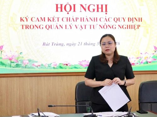 Chi cục trưởng Chi cục Trồng trọt và Bảo vệ thực vật Hà Nội Lưu Thị Hằng.