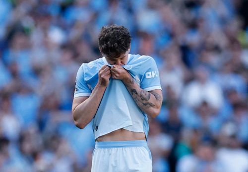 Ngoài Silva và Guardiola, John Stones cũng nói lời chia tay CĐV Man City sau khi mùa giải này kết thúc.