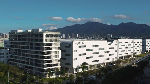 Nhà máy Alpha nằm trong 3 trụ cột trong kế hoạch AI. Ảnh: HONOR.