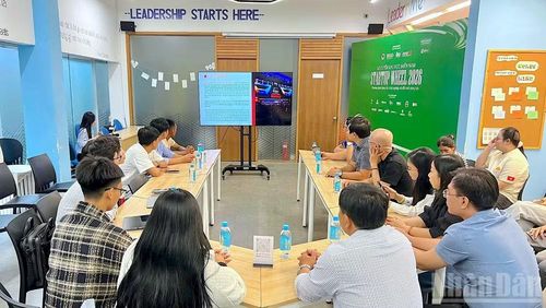 Đoàn công tác của CiNEC Cà Mau cùng các đơn vị liên quan của tỉnh Cà Mau làm việc với Liên minh đổi mới sáng tạo quốc tế.