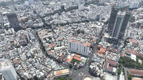 Khu Mả Lạng có vị trí đẹp giữa trung tâm TPHCM, được bao quanh bởi 4 tuyến đường gồm: Cống Quỳnh - Nguyễn Trãi - Nguyễn Cư Trinh - Trần Đình Xu. Ảnh: Chinh Hoàng
