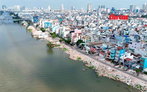Tỷ lệ di dời nhà ở ven kênh trên đường Nguyễn Duy, phường Chánh Hưng đạt tỉ lệ cao.