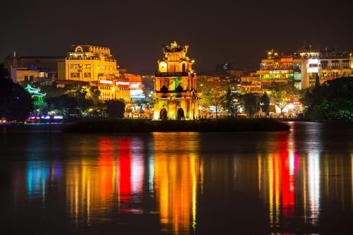 Hà Nội đứng vị trí thứ 8 trong số 10 thành phố sắc màu nhất thế giới.
