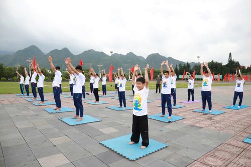 Yoga thu hút mọi lứa tuổi tham gia tập luyện, các em nhỏ cũng rất yêu thích Yoga.