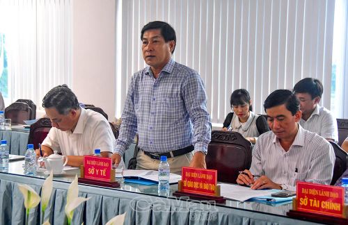 Giám đốc Sở Y tế tỉnh Cà Mau Nguyễn Chí Thanh làm rõ thêm những khó khăn của Trạm Y tế xã Vĩnh Lợi.