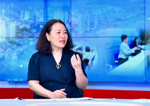 PGS.TS Trần Thị Diệu Oanh trao đổi tại chương trình. Ảnh: Viết Thành