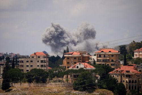  Hình ảnh cuộc tấn công mới của Israel tiến hành tại Lebanon để chống lực lượng Hezbollah. Ảnh: Reuters