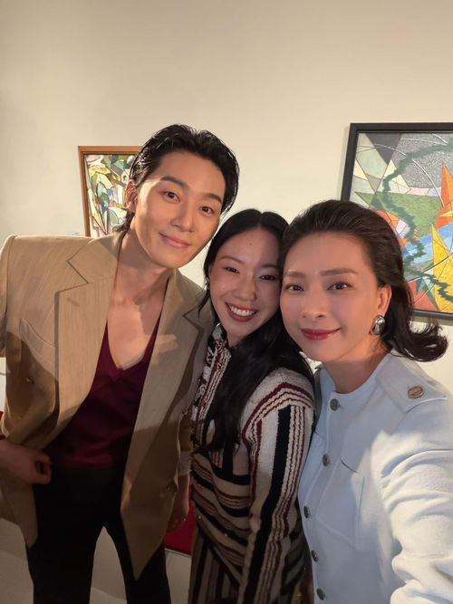 Ngô Thanh Vân chung khung hình với Park Seo Joon và Shi An. Ảnh: @ngothanhvan.