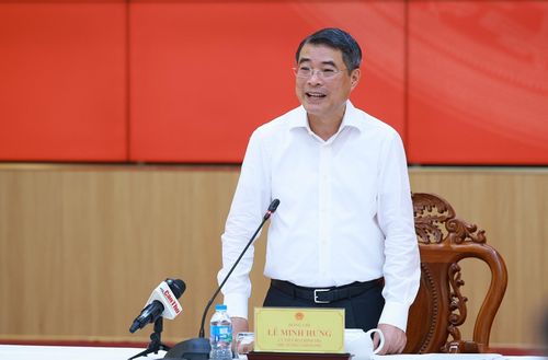 Thủ tướng Lê Minh Hưng làm việc với Ban Thường vụ Thành ủy Cần Thơ. Ảnh: Dương Giang – TTXVN