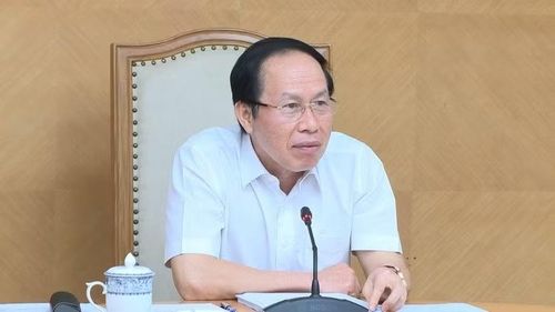 Phó Thủ tướng Lê Tiến Châu chủ trì họp về hồ sơ chính sách Luật Xử lý vi phạm hành chính (sửa đổi). (Ảnh: VGP)