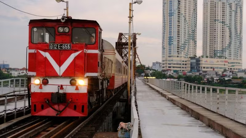 Sở Xây dựng thông báo khôi phục phương án tổ chức giao thông trên cầu Long Biên. Ảnh: nhandan.vn