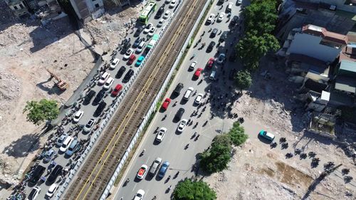 Trong đó, tuyến đường đã được đầu tư theo quy hoạch 7,6km, đang thực hiện đầu tư 9,36km. Tháng 1/2026, UBND TP. Hà Nội đã ban hành Lệnh xây dựng khẩn cấp đối với các đoạn tuyến còn lại. Dự kiến, toàn bộ dự án sẽ hoàn thành trong năm 2026.