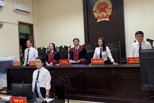  HĐXX tuyên án đối với các bị cáo (Ảnh: VKS). 