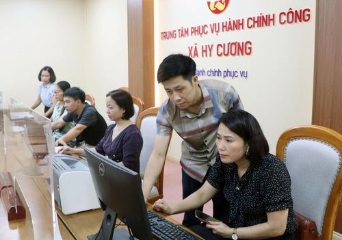 Trung tâm hành chính công xã Hy Cương (Phú Thọ) vận hành thông suốt, đảm bảo phục vụ tốt nhất nhu cầu của nhân dân.