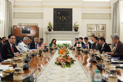 Ngoại trưởng Mỹ Marco Rubio, Ngoại trưởng Australia Penny Wong, Bộ trưởng Ngoại giao Ấn Độ Subrahmanyam Jaishankar và Ngoại trưởng Nhật Bản Toshimitsu Motegi tham dự cuộc họp cấp Bộ trưởng của nhóm Bộ tứ (Quad) tại Hyderabad House ở New Delhi, Ấn Độ, ngày 26/5/2026. Ảnh: Reuters.