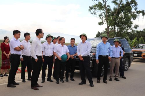 Hiệp hội Doanh nghiệp tỉnh khảo sát thực địa về tiềm năng phát triển kinh tế, thương mại, dịch vụ và du lịch trên địa bàn xã Thanh Yên.
