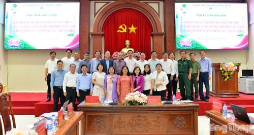 Hội thảo khoa học với chủ đề “Định hướng mô hình tăng trưởng mới - lấy khoa học, công nghệ, đổi mới sáng tạo và chuyển đổi số làm động lực trung tâm”.