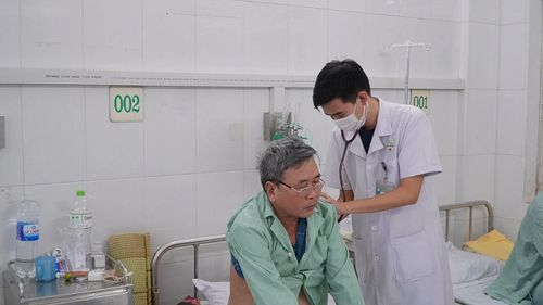 Nhiều bệnh nhân mắc phổi tắc nghẽn mãn tính phải điều trị.