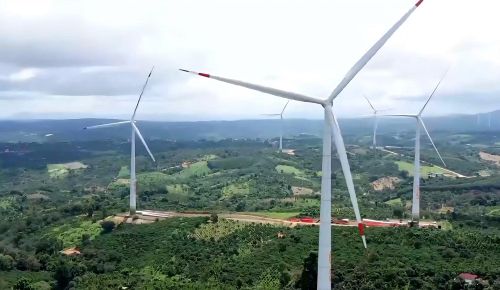 Năng lượng tái tạo, một ngành nghề mới phát triển trong những năm gần đây.