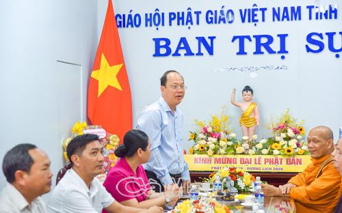 Đồng chí Nguyễn Hồ Hải mong muốn Ban trị sự tiếp tục phát huy tinh thần đại đoàn kết dân tộc, góp sức xây dựng quê hương.