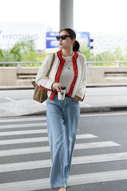 Ngô Thanh Vân với thần thái đỉnh cao với set đồ Chanel khi xuất hiện tại sân bay, lên đường sang Hàn Quốc dự sự kiện.