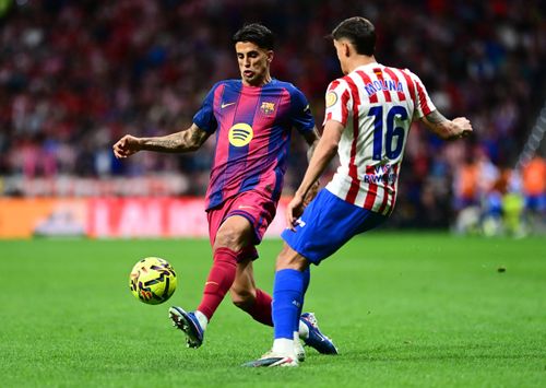 Cancelo có mùa giải tuyệt vời cùng Barcelona.