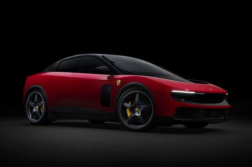  Ferrari Luce được cho là mang phong cách sedan liftback với 4 cửa trong một phân khúc "hoàn toàn mới", đồng thời sở hữu cấu hình 5 chỗ đầu tiên từng được Ferrari chế tạo. 