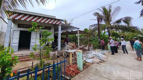 Nhờ huy động tốt nguồn lực, Cà Mau đã hoàn thành xây mới và sửa chữa 9.594 căn nhà, giúp hộ nghèo, cận nghèo có mái ấm để an cư.