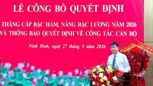 Đồng chí Trần Huy Tuấn, Ủy viên Trung ương Đảng, Bí thư Tỉnh ủy Ninh Bình phát biểu tại buổi lễ.