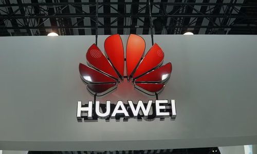 Khác với mô hình phát triển chip truyền thống, Huawei tuyên bố “Định luật Định cỡ Tau” sẽ thay thế cách tiếp cận cũ của Định luật Moore bằng việc tối ưu luồng dữ liệu xuyên hệ thống thay vì chỉ tập trung thu nhỏ kích thước vật lý của transistor.