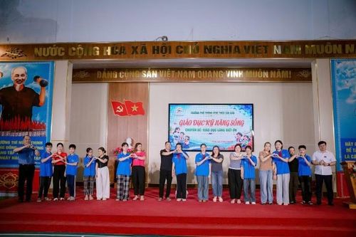 Trường phổ thông DTNT THCS Tân Sơn đẩy mạnh giáo dục kỹ năng sống cho học sinh.