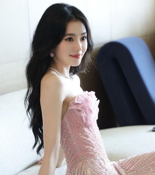 Lưu Hạo Tồn được "quốc sư" Trương Nghệ Mưu lăng xê.