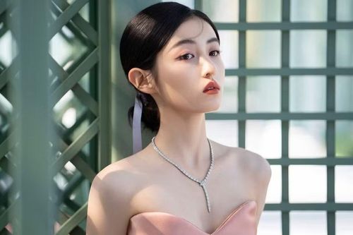 Trương Tử Phong được mệnh danh "tiểu ảnh hậu", "thiên tài diễn xuất" từ khi còn nhỏ.