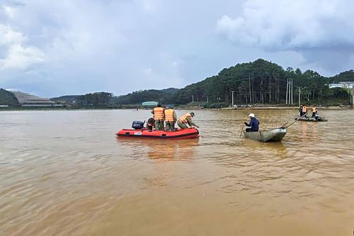 Khu vực tìm thấy thi thể bé gái. Ảnh: Ngọc Long