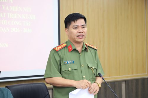 Đại tá Ngô Xuân Phú - Phó Cục trưởng Cục An ninh nội địa phát biểu tại lễ ký kết