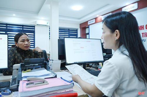 Những giải pháp đồng bộ về công tác cán bộ mà Hà Tĩnh triển khai thời gian qua đã góp phần quan trọng giúp bộ máy chính quyền địa phương 2 cấp nhanh chóng ổn định, vận hành thông suốt.