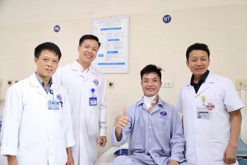Bệnh nhân đã hồi phục sức khỏe sau ca phẫu thuật. (Ảnh: PV/Vietnam+)