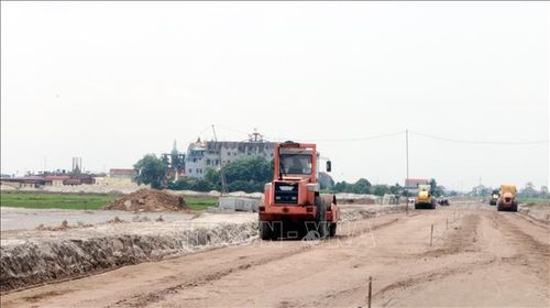 Thi công xây dựng Khu công nghiệp Minh Châu.