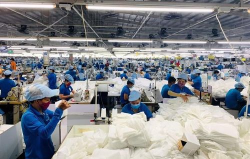 Chương trình phát triển công nghiệp hỗ trợ giai đoạn 2026 - 2035 đặt mục tiêu phấn đấu đến năm 2030 tỷ lệ nội địa hóa ngành dệt may đạt 60%. Ảnh minh họa