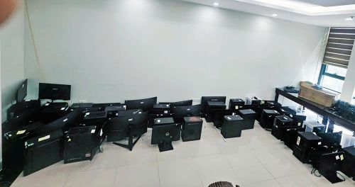  Tang vật cơ quan công an thu giữ. 
