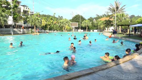 Trẻ em cần có nhiều không gian vui chơi an toàn, lành mạnh trong dịp hè.
