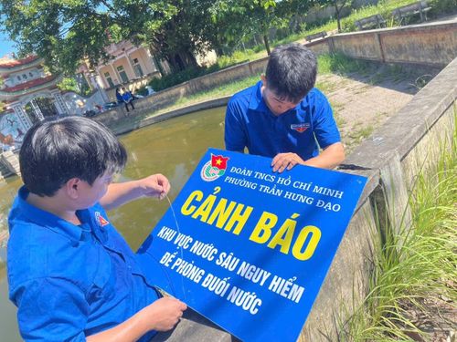 Các cấp bộ Đoàn, Đội triển khai đồng loạt mô hình “Biển báo phòng, chống đuối nước” tại các xã, phường trên địa bàn tỉnh