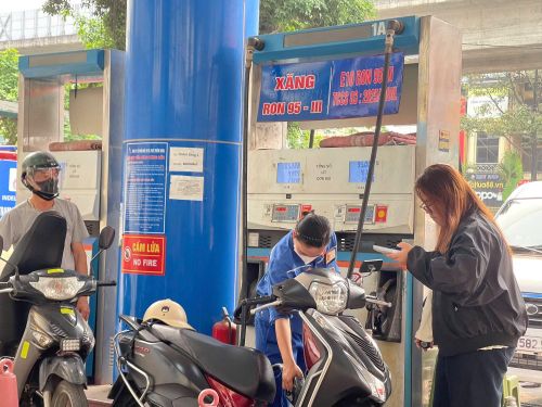 Từ 1/6, xăng sinh học E10 chính thức được phân phối trên toàn quốc.