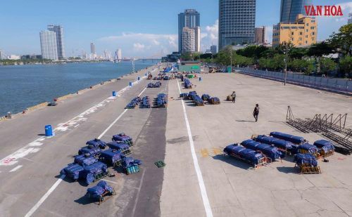 Sau nhiều năm, DIFF không còn là sự kiện riêng của Đà Nẵng mà đã trở thành điểm hẹn văn hóa - du lịch mang tầm quốc tế. Và trong đêm khai mạc sắp tới, bầu trời sông Hàn hứa hẹn tiếp tục bừng sáng bằng những màn pháo hoa rực rỡ, mở màn cho mùa lễ hội được mong chờ nhất của thành phố bên sông Hàn