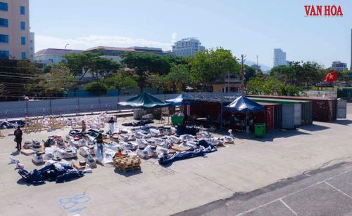Năm nay, đêm khai mạc sẽ là cuộc tranh tài giữa đội chủ nhà Đà Nẵng - Việt Nam 1 và đương kim vô địch Jiangxi Yangfeng Art Fireworks đến từ Trung Quốc. Hai đội đều cho biết đã hoàn thiện hơn 70% khối lượng công việc, sẵn sàng mang đến những màn trình diễn mãn nhãn cho khán giả