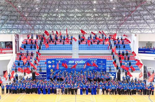 Buổi lễ ra quân Chiến dịch Thanh niên tình nguyện hè năm 2026 được Đoàn Thanh niên, Hội Sinh viên Thành phố Hà Nội tổ chức tại Đại học Phenikaa.